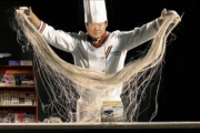 Managing director of POSCO Energy making ramen noodle