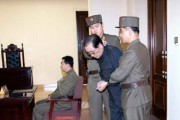 Footage broadcast on North Korean television on December 9th showed Taek's arrest during a meeting of the Korean Worker's Party Politburo meeting the previous day.